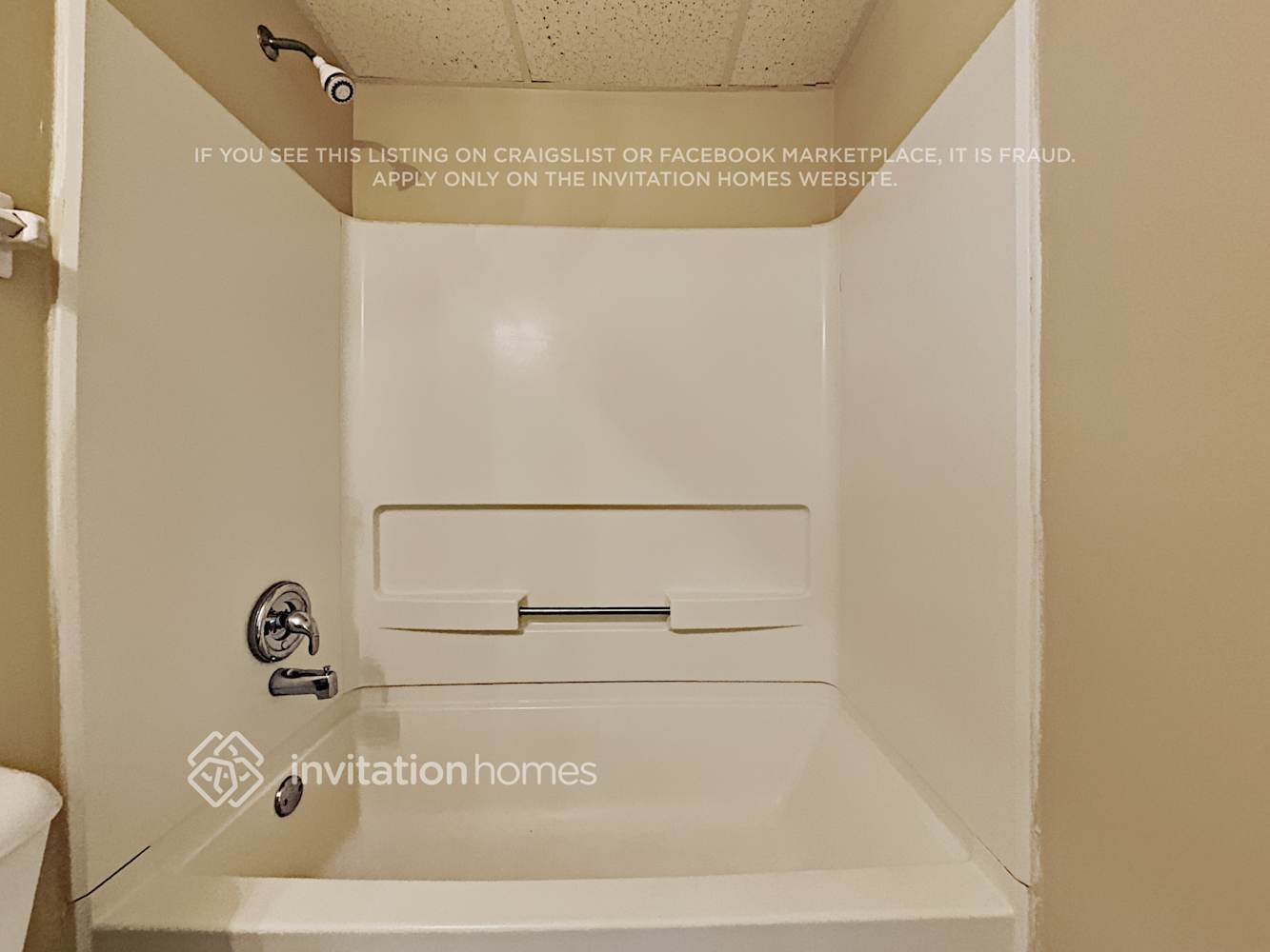 Building Photo - 5890 Graywood Cir SE