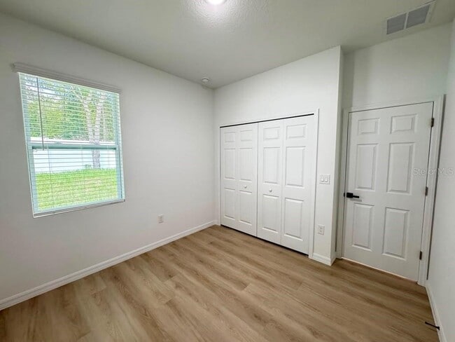 Building Photo - 10020 N Deltona Blvd