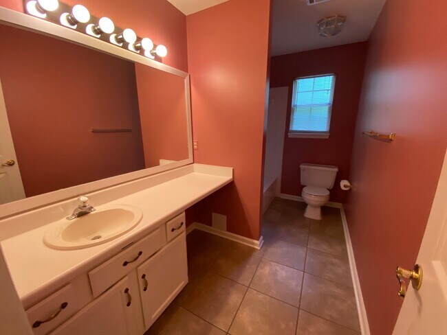 Building Photo - 3008 Harpers Ferry Dr