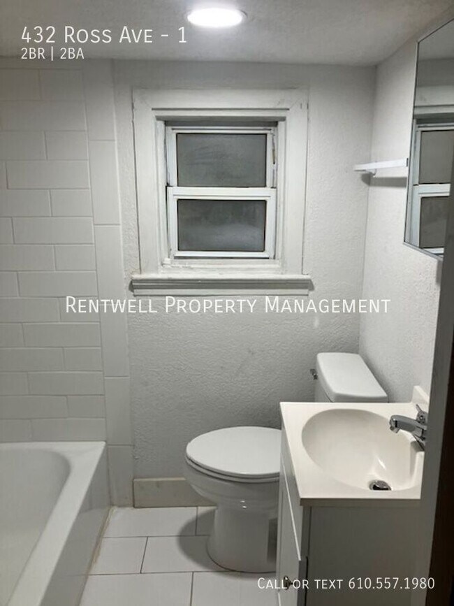 Building Photo - 432 Ross Ave