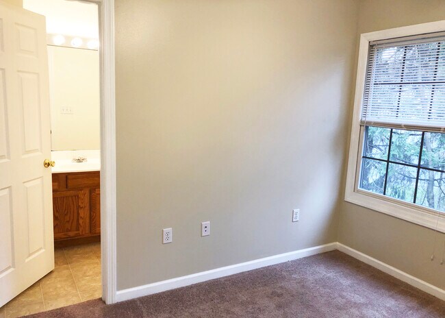 BR #2 - 14 Silver View Ct
