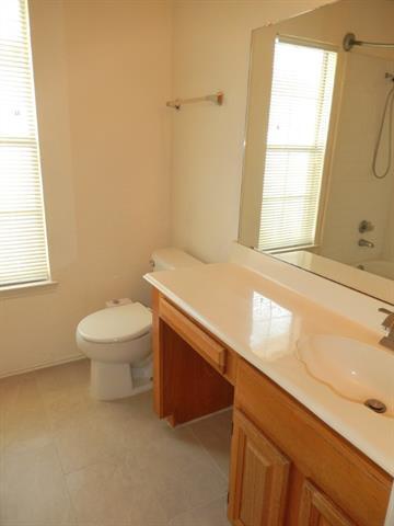Building Photo - 1714 Lantana Dr