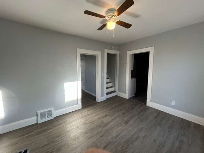 Building Photo - Spacious Corner-Lot Opportunity in Lorain!