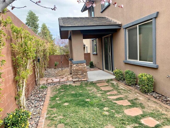 Building Photo - 10598 Tranquil Glade St