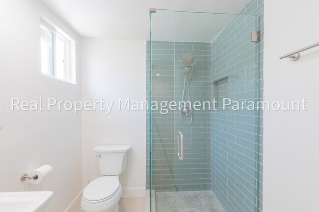 Building Photo - Beautiful Newly Renovated 3-Bedroom Home in a Prime Location