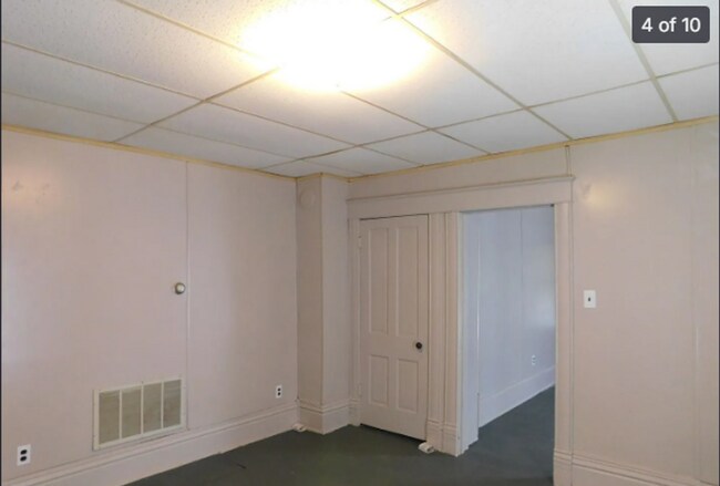 Building Photo - 316 S Taylor St