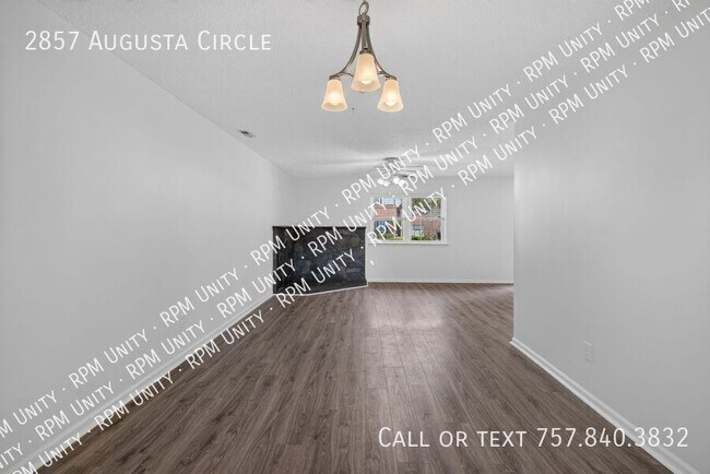Building Photo - 2857 Augusta Cir