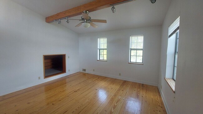 Building Photo - Medina Lake Views in Mico, TX