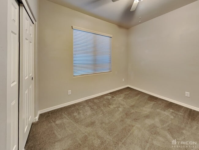 Building Photo - 4891 E Velasco St