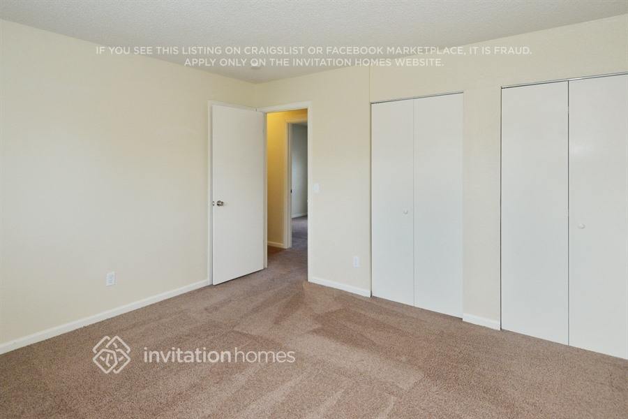 Building Photo - 1530 S Salida Way