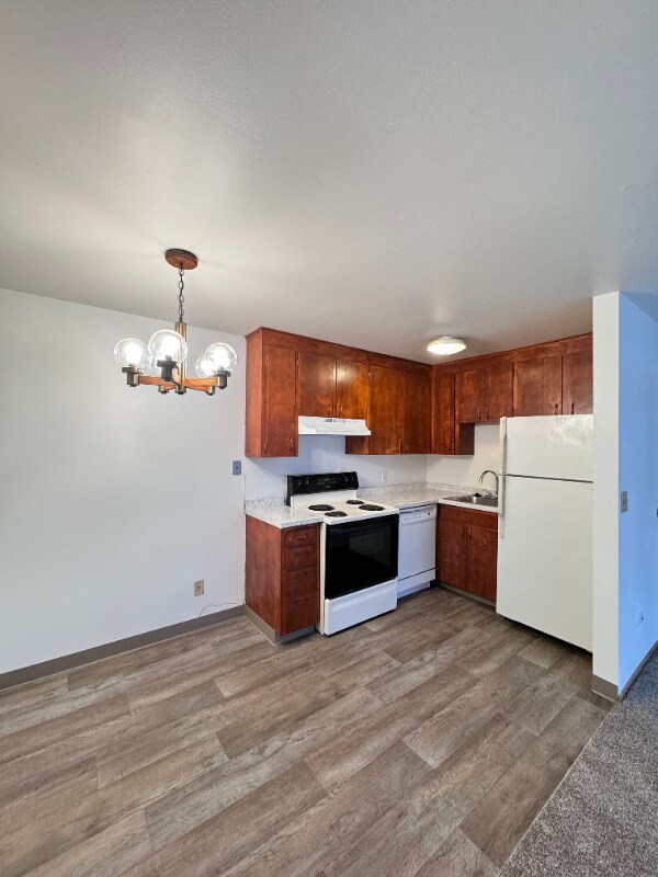 Building Photo - 3043 NE 140th St