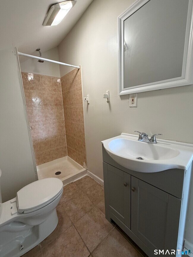Building Photo - 306 Judson Pl