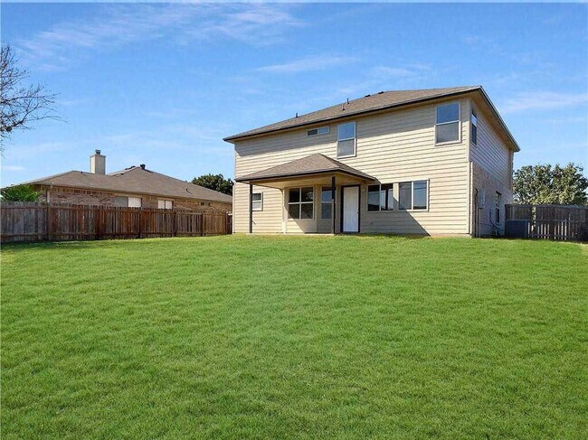 Building Photo - 5606 Montrose Dr
