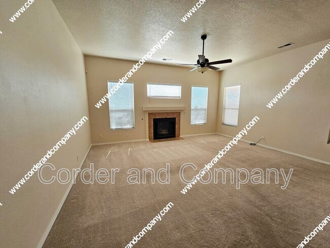 Building Photo - 1416 Monterrey Rd NE