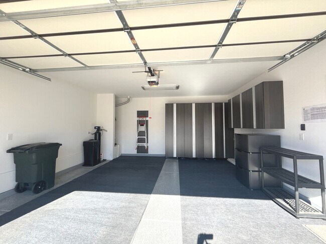 Building Photo - 1533 Franklin Ln