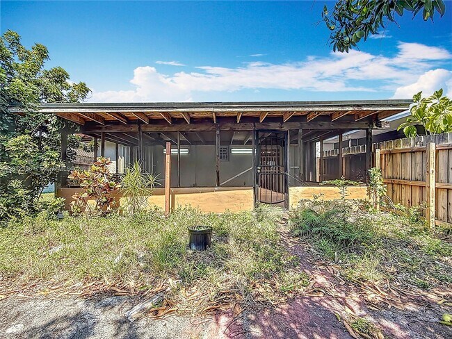 Building Photo - 17372 NW 76th Ct