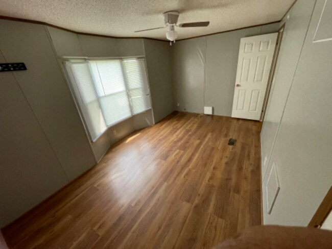 Building Photo - 340 Joshua Ln