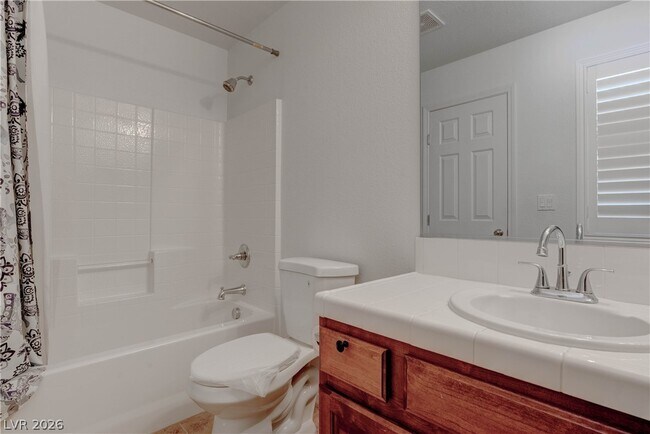 Building Photo - 985 Noah Valley St
