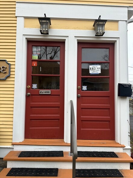 Building Photo - 113 N Batavia Ave