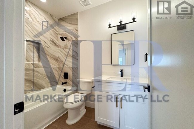 Building Photo - 3Bed/2.5Bath House in Sedona! Ready for Im...