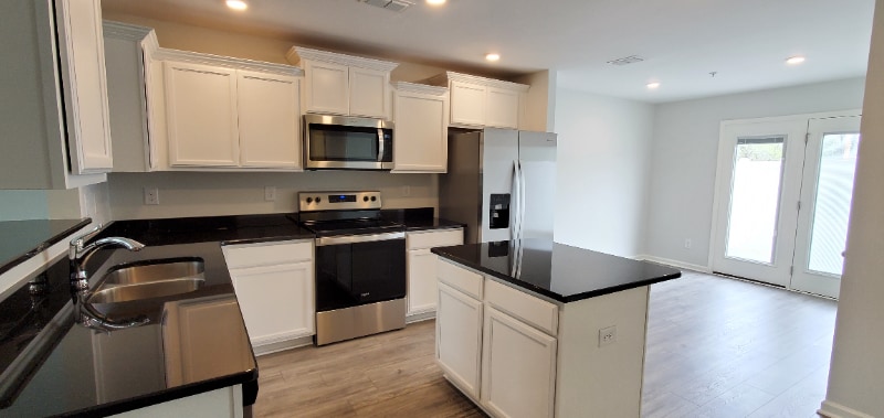 Building Photo - 211 Ruth Wy