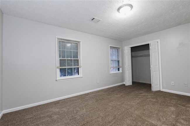 Building Photo - 284 Timber Creek Ln SW