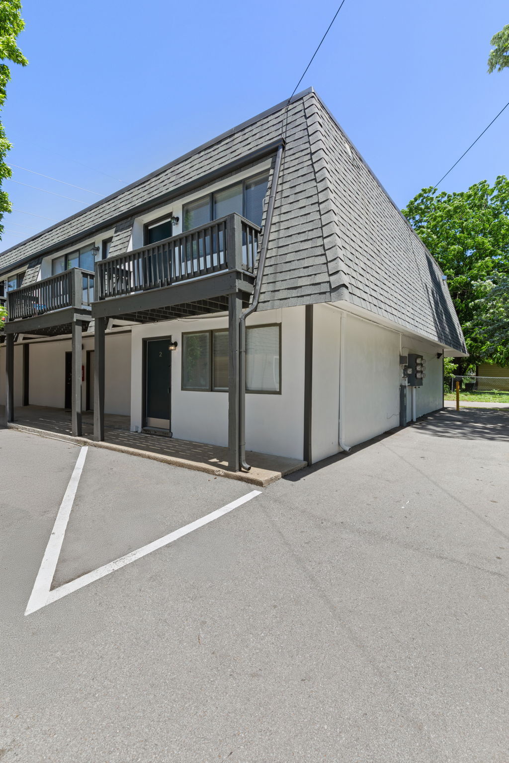 Building Photo - 800 Anderson Ln