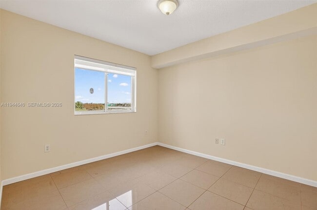 Building Photo - 11060 SW 196th St