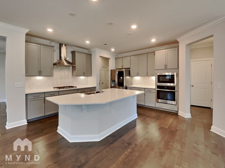 Building Photo - 8451 Seawell School Rd