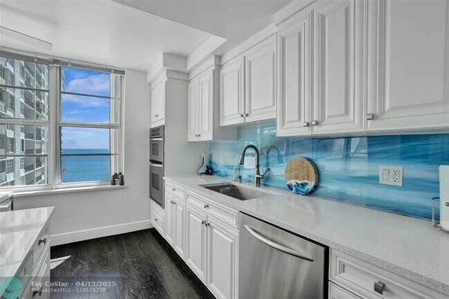 Building Photo - 4280 Galt Ocean Dr