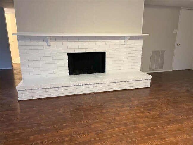 Building Photo - 1401 Coffeyville Trail