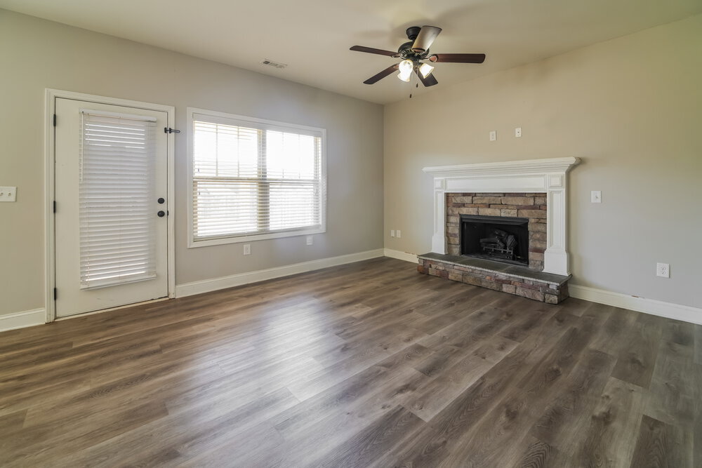 Building Photo - 235 Summer Gate Ln