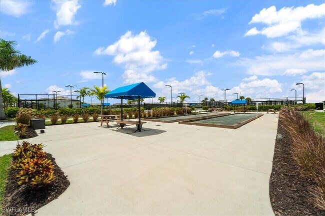 Building Photo - 5802 Kingston Pl