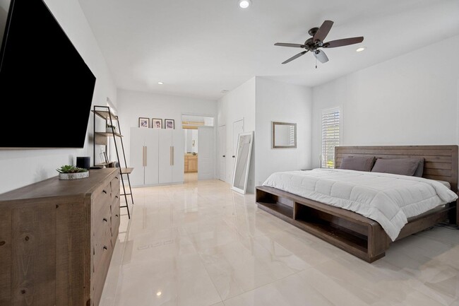 Building Photo - 8738 Marlamoor Ln