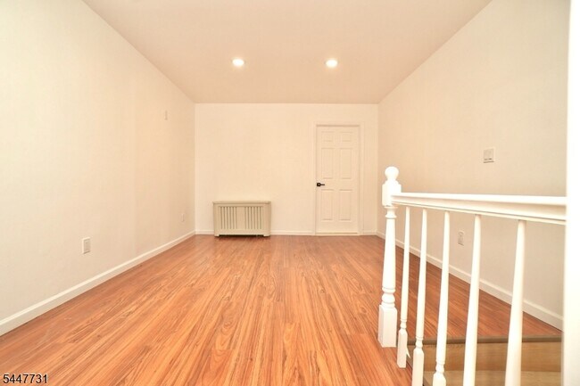 Building Photo - 210 Sandford Ave