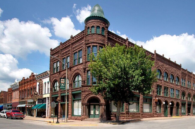 Primary Photo - 801 Avenue G