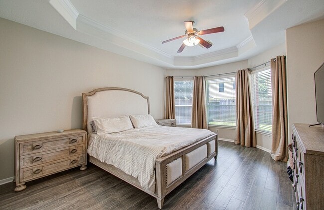 Building Photo - 26427 Sagewood Forest Dr