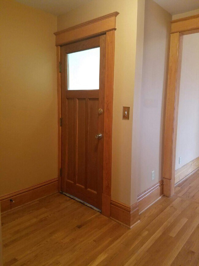 Building Photo - 5788 Pershing Ave