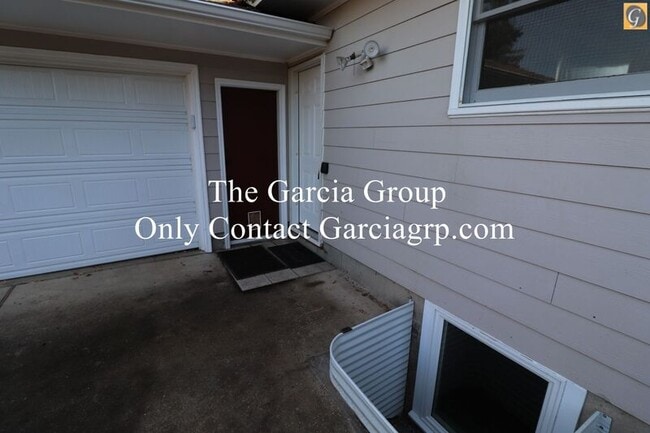 Building Photo - 1010 NE 153rd Ave