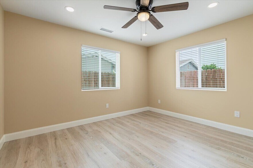 Building Photo - 13029 Herrick Ave