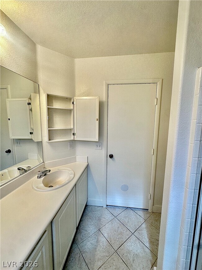 Building Photo - 10232 Grecian Laurel Ct