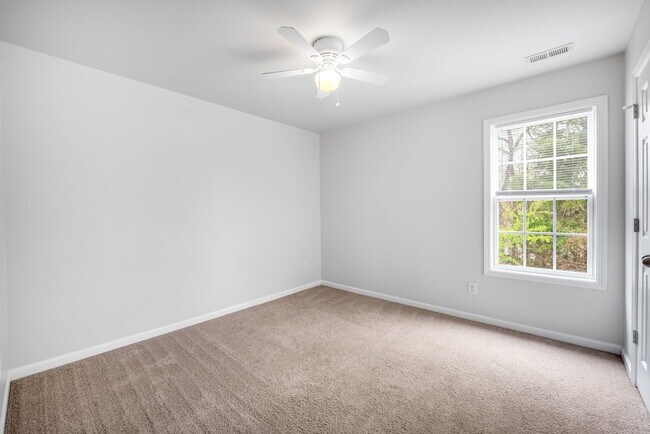 Building Photo - 10609 Spring Rain Ct