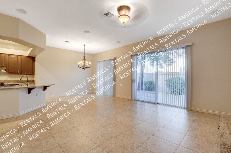 Building Photo - 8960 Echo Ridge Dr