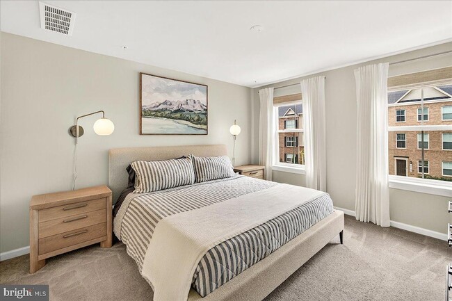 Building Photo - 22739 Tate St