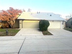 Building Photo - 2210 Jackson Cir