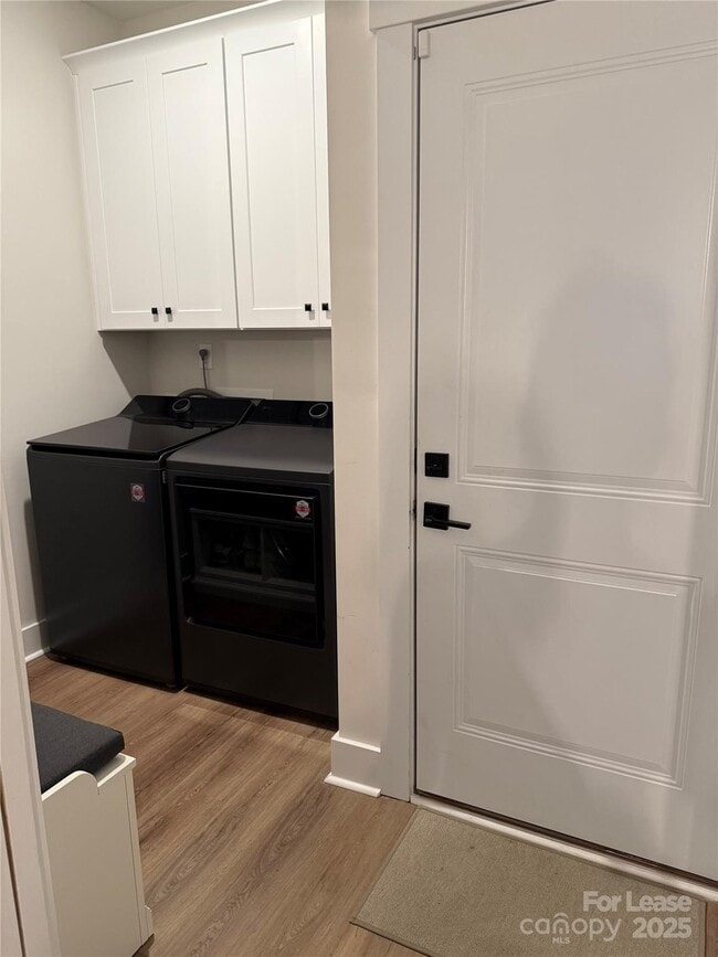 Building Photo - 302 Lester Davis Rd