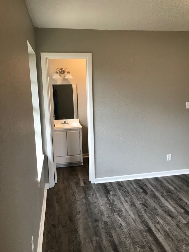 Building Photo - Available Now For Rent