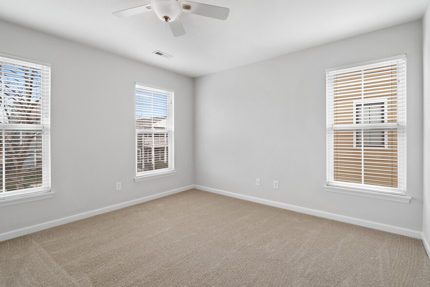Building Photo - 3547 Wheelhouse St