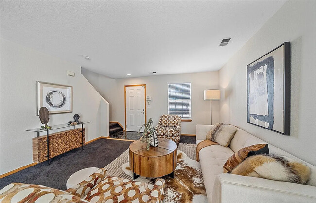 Building Photo - 8865 Meade Ct