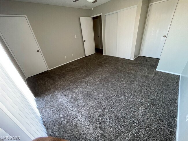 Building Photo - 5245 Child Ct